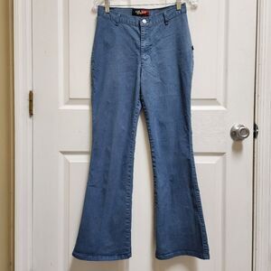 Vintge Britos Jeans Womens 9 Blue Denim Flare Leg Zip Flat Front Western Boho